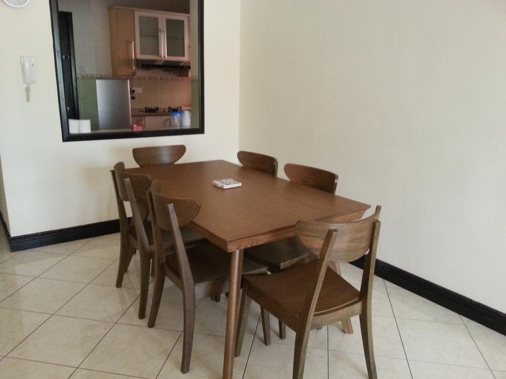 Homestay Marina Court Кота-Кінабалу Екстер'єр фото